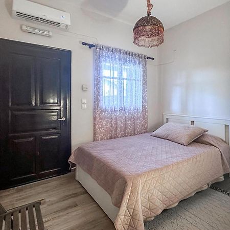 2 Bedroom Lovely Apartment In Leventoxori, Ilias Korakokhórion 外观 照片